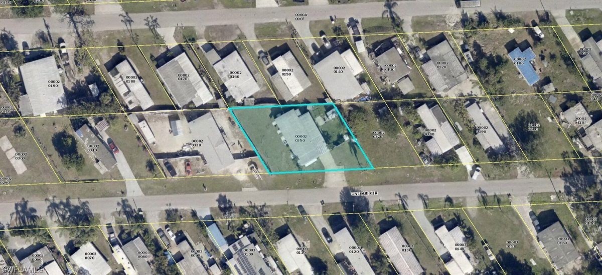 3579 Unique Circle Fort Myers, FL 33908 - Photo 6 of 6 a view of an outdoor space