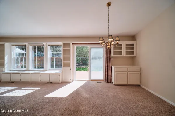 $750,000 | 2753 East Point Hayden Drive, Hayden, ID 83835