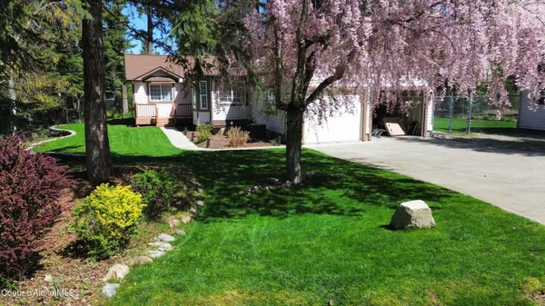 $750,000 | 2753 East Point Hayden Drive, Hayden, ID 83835