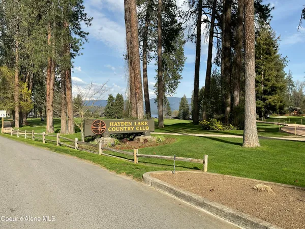 $750,000 | 2753 East Point Hayden Drive, Hayden, ID 83835