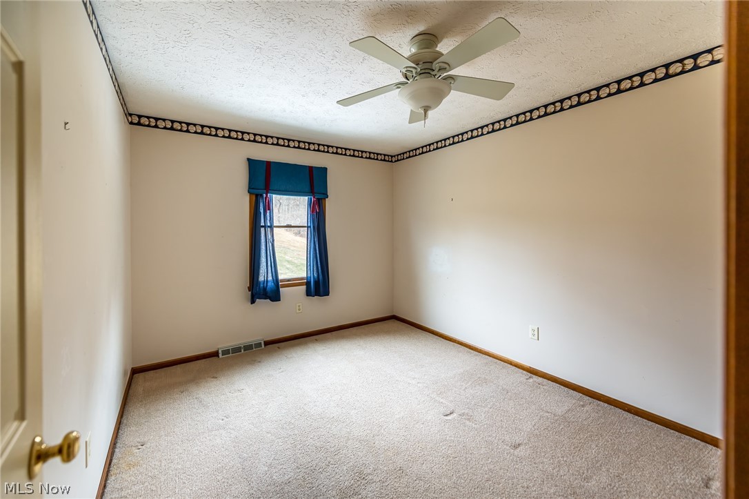 1849 Gordon Road Northwest Dover, OH 44622 - Photo 12 of 27 Gallery Image 12