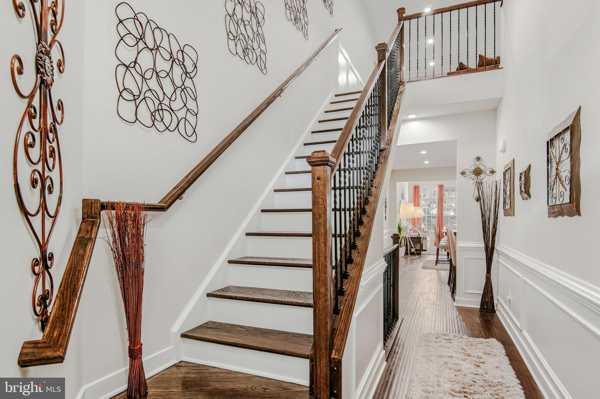 18208 Red Mulberry Road Dumfries, VA 22026 - Photo 5 of 53 Welcoming Foyer