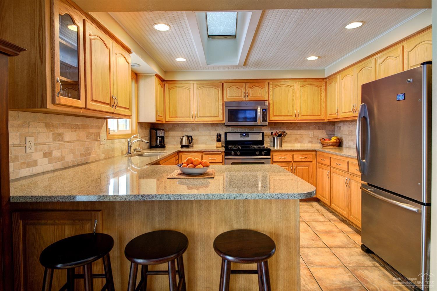 61145 Benham Road Bend, OR 97702 - Photo 3 of 19 Additional Photo
