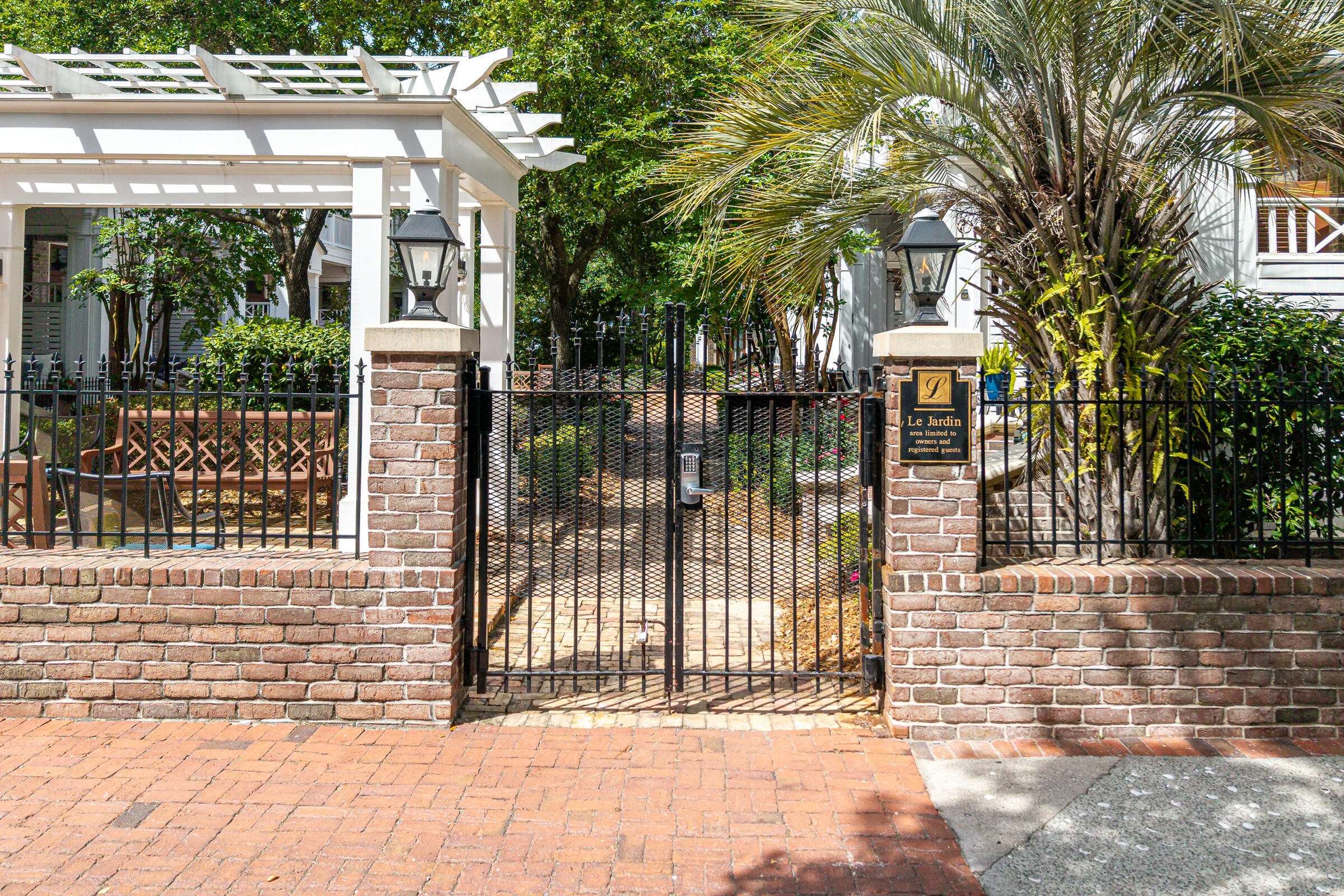 9201 Market Street Inn, Unit 161 Miramar Beach, FL 32550 - Photo 3 of 64 Unit 161 Le Jardin-75 - Copy - Copy