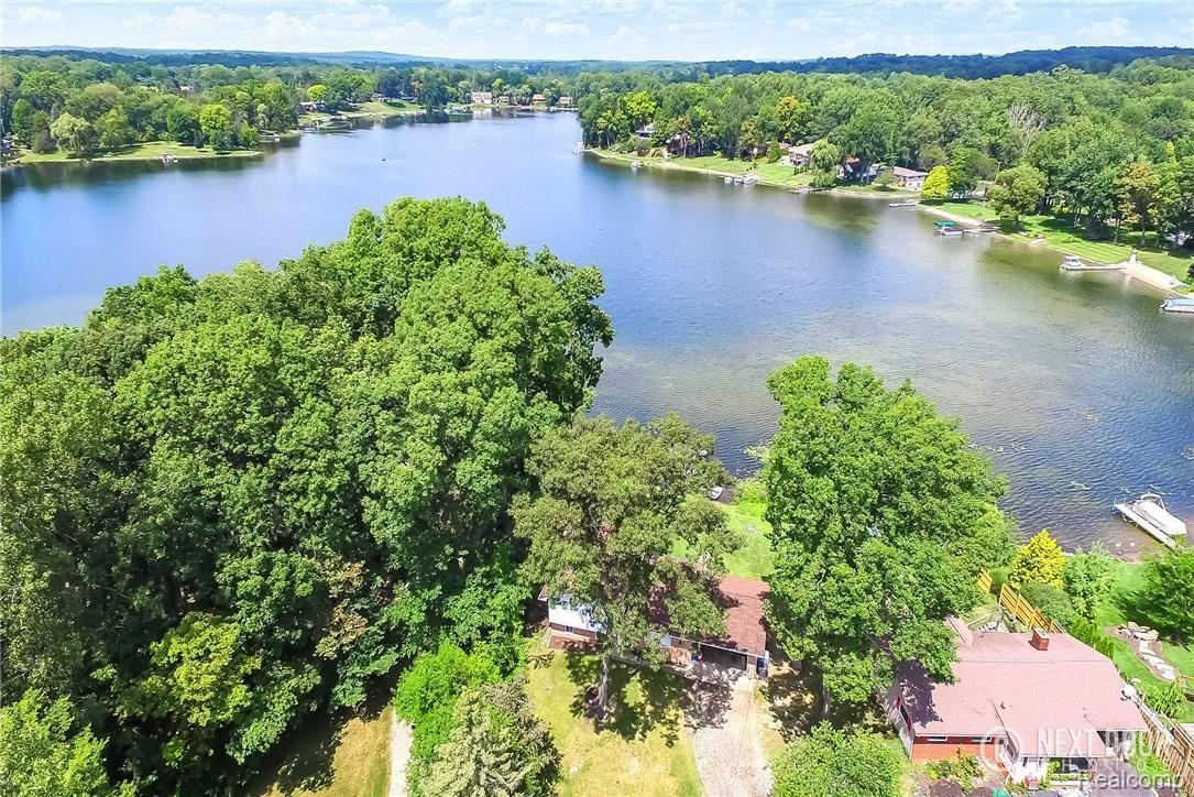 4356 Rurik Drive Howell, MI 48843 - Photo 47 of 64 DJI_0009.jpg