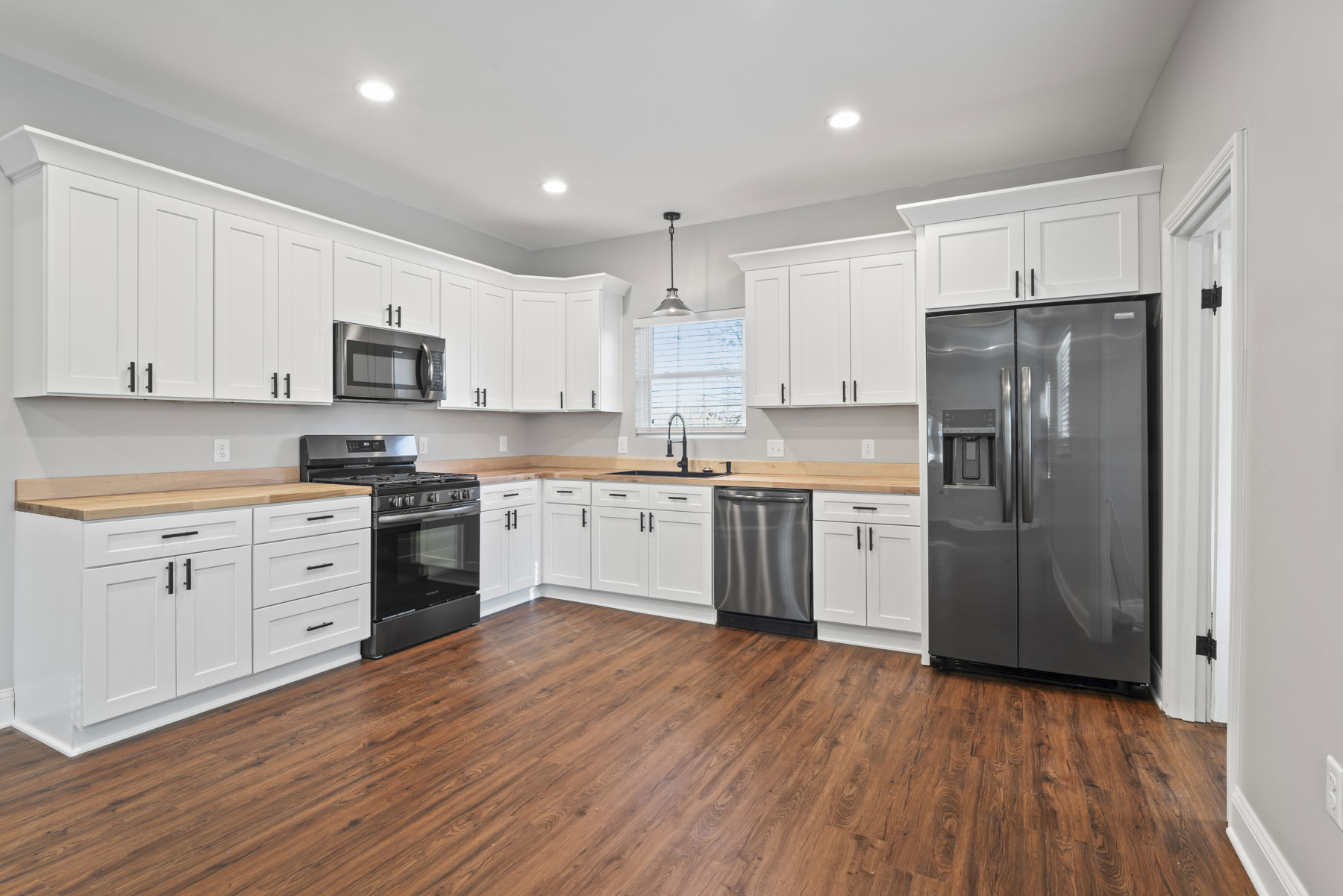 103 High Street Springport, IN 47386 - Photo 5 of 28 Gallery Image 5