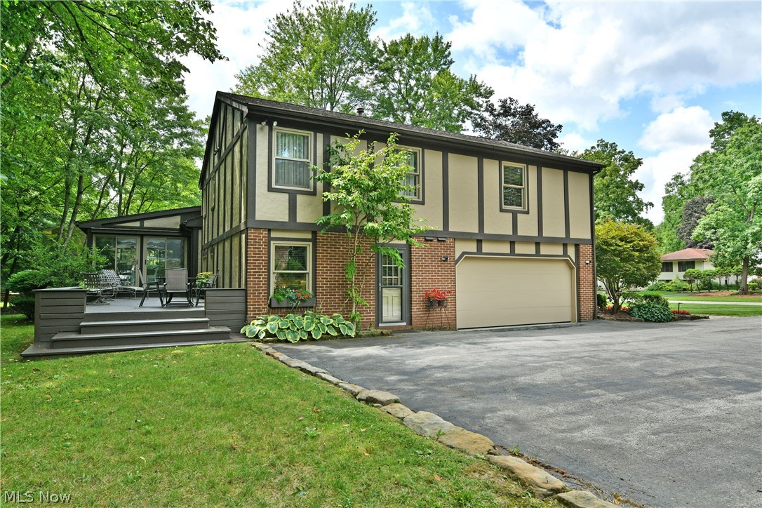 5597 Engleton Lane Girard, OH 44420 - Photo 3 of 50 Gallery Image 3