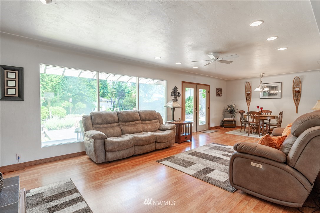 6312 Manor Road Aberdeen, WA 98520 - Photo 6 of 39 Gallery Image 6