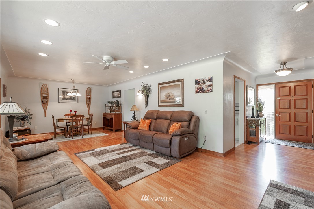 6312 Manor Road Aberdeen, WA 98520 - Photo 7 of 39 Gallery Image 7