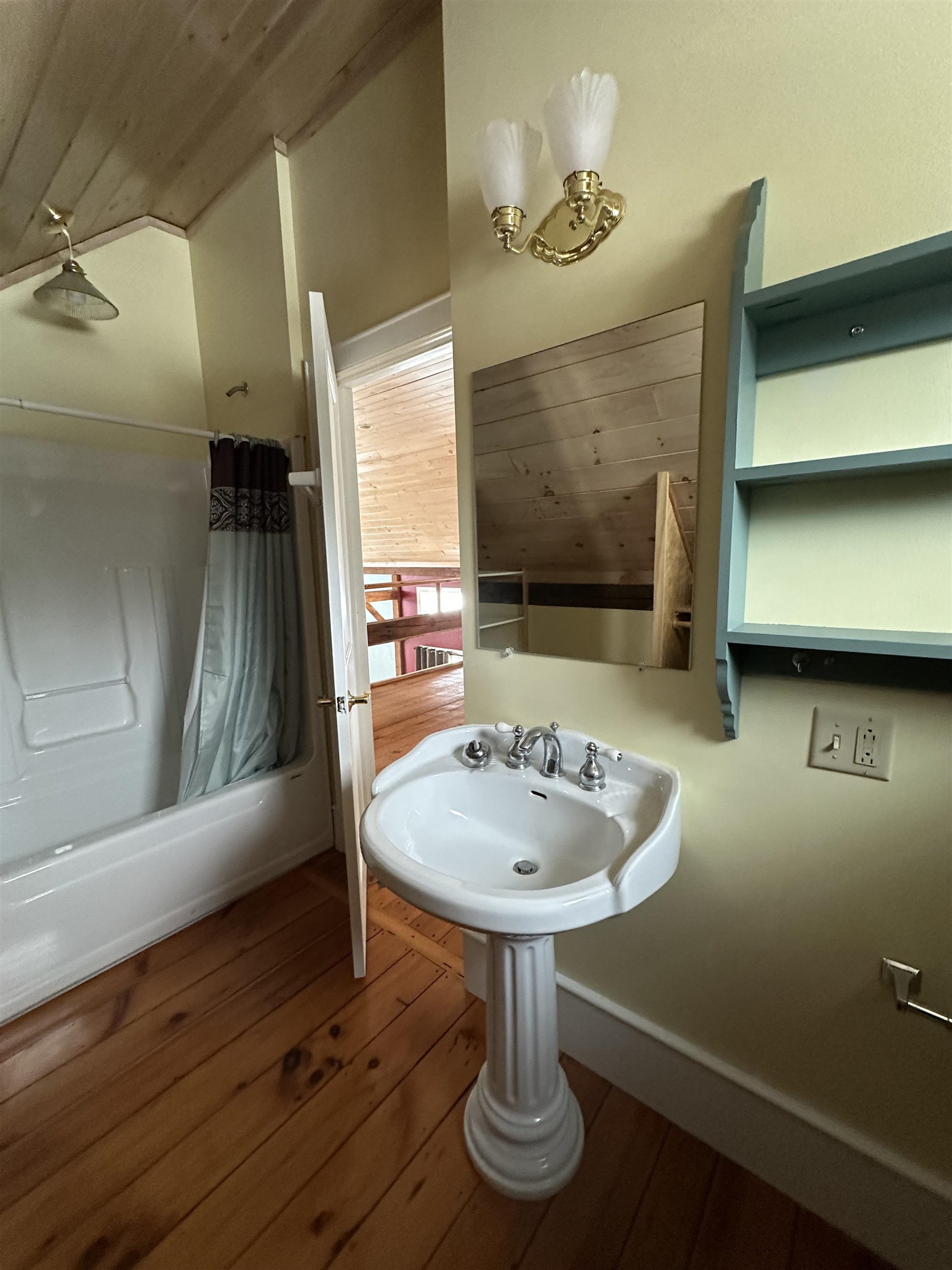 2112 Middle Road Salisbury, VT 05769 - Photo 23 of 56