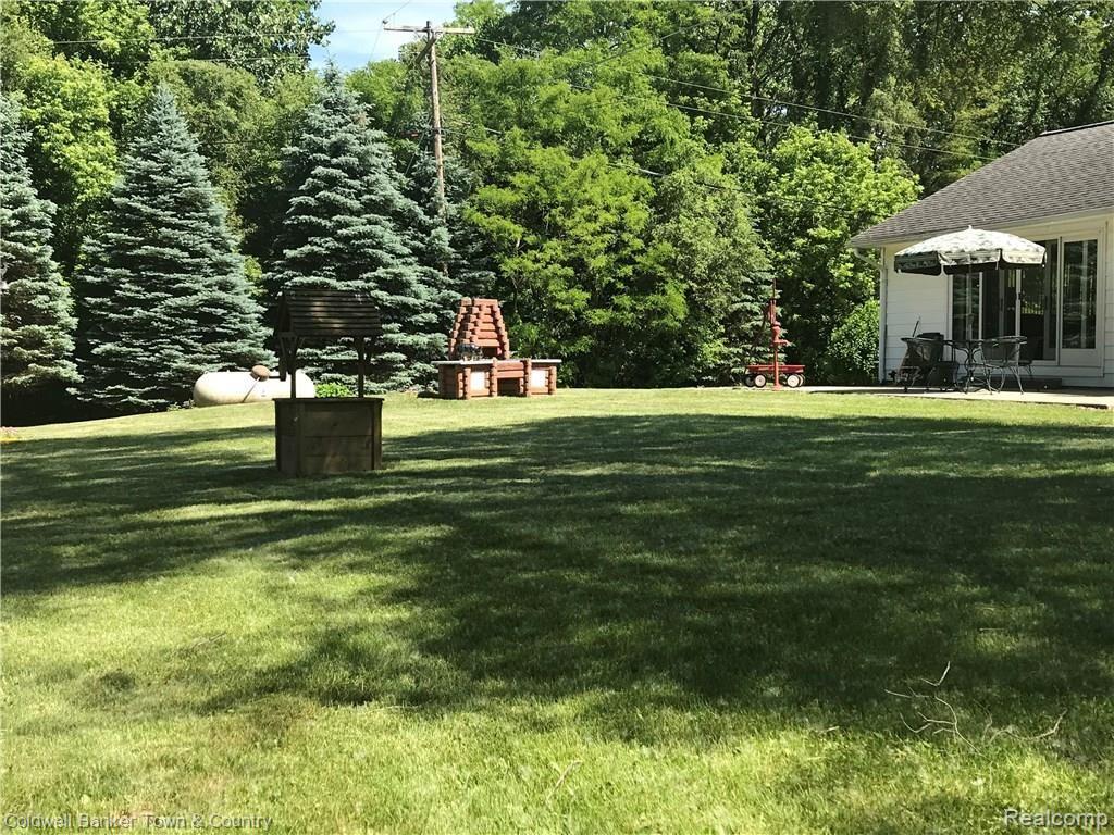 4125 7 Mile Road South Lyon, MI 48178 - Photo 13 of 13 IMG_2820.jpg
