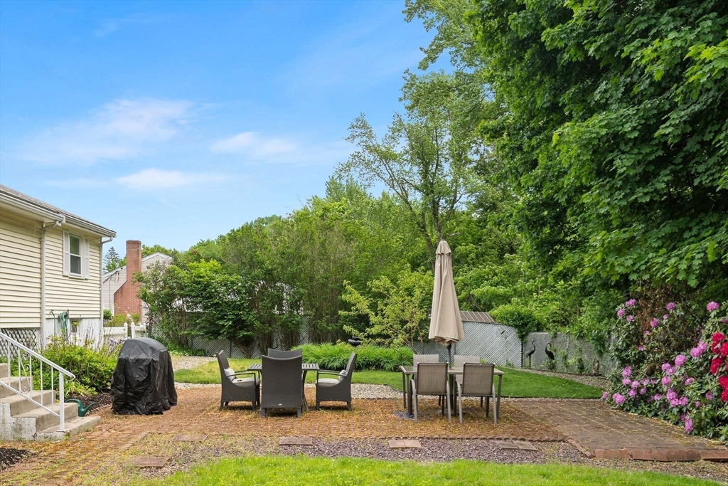12 Karen Road Woburn, MA 01801 - Photo 25 of 33