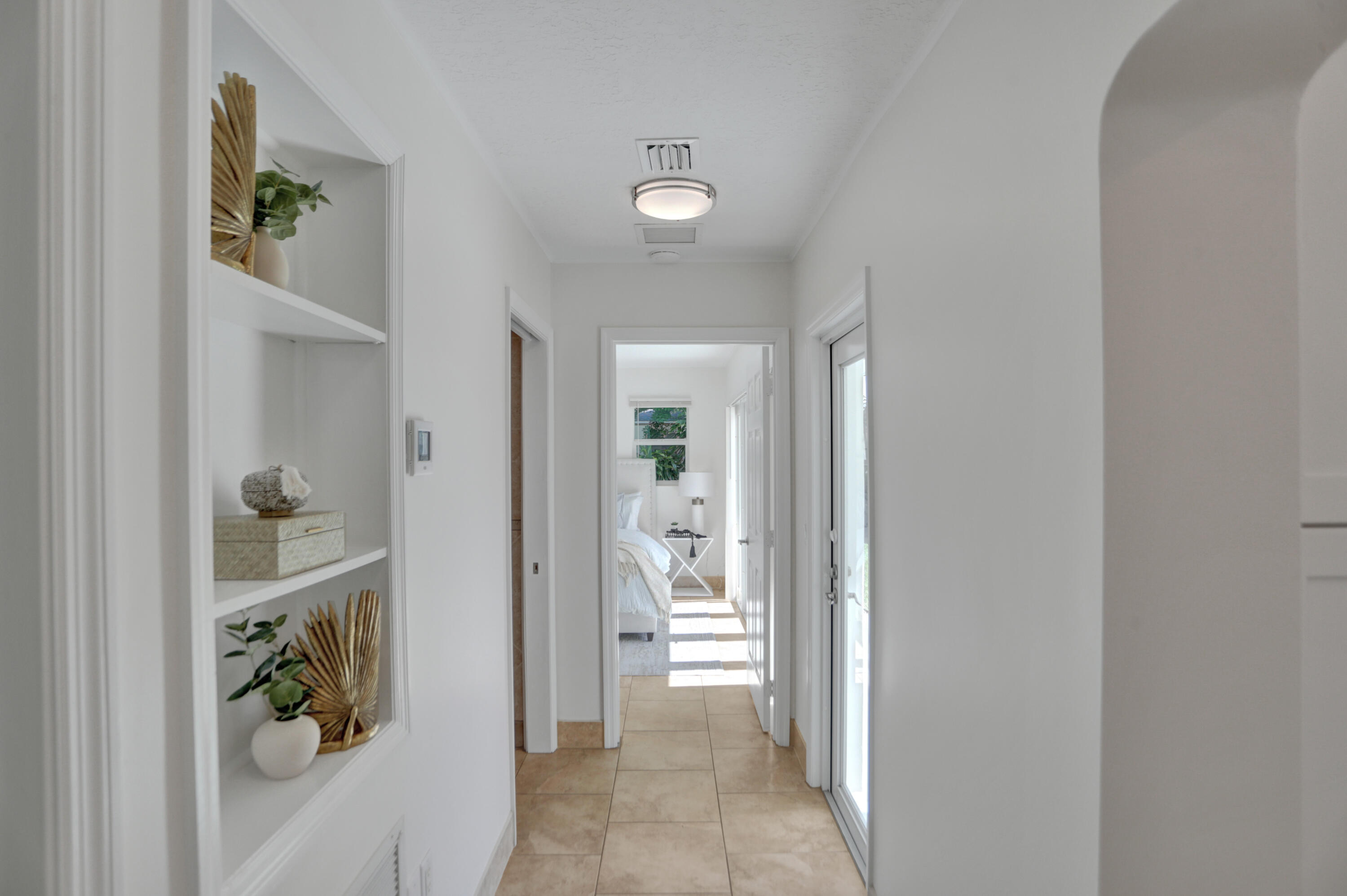 727 Berkley Street Boca Raton, FL 33487 - Photo 17 of 44 B27I8856
