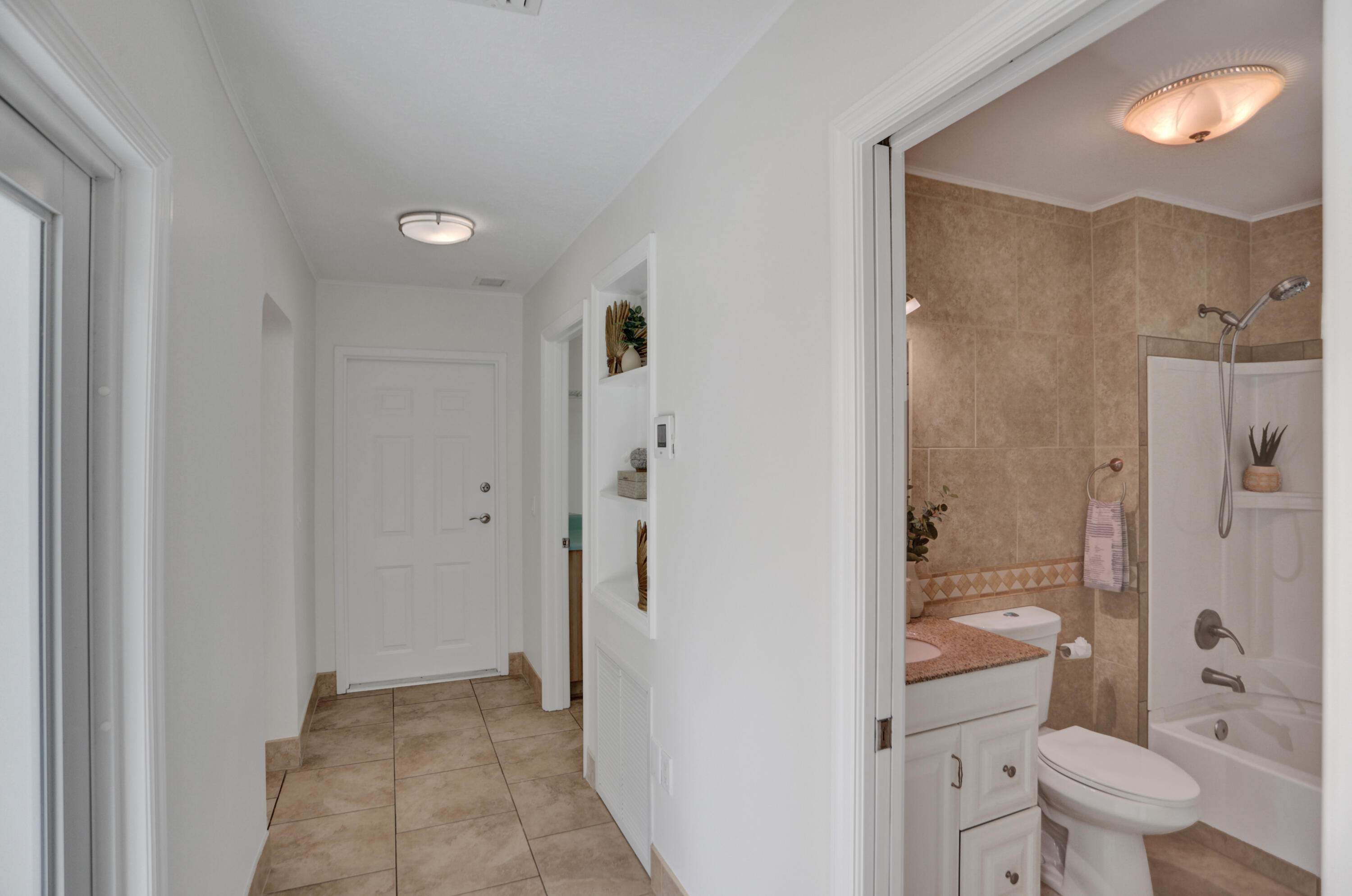 727 Berkley Street Boca Raton, FL 33487 - Photo 22 of 44 B27I8871