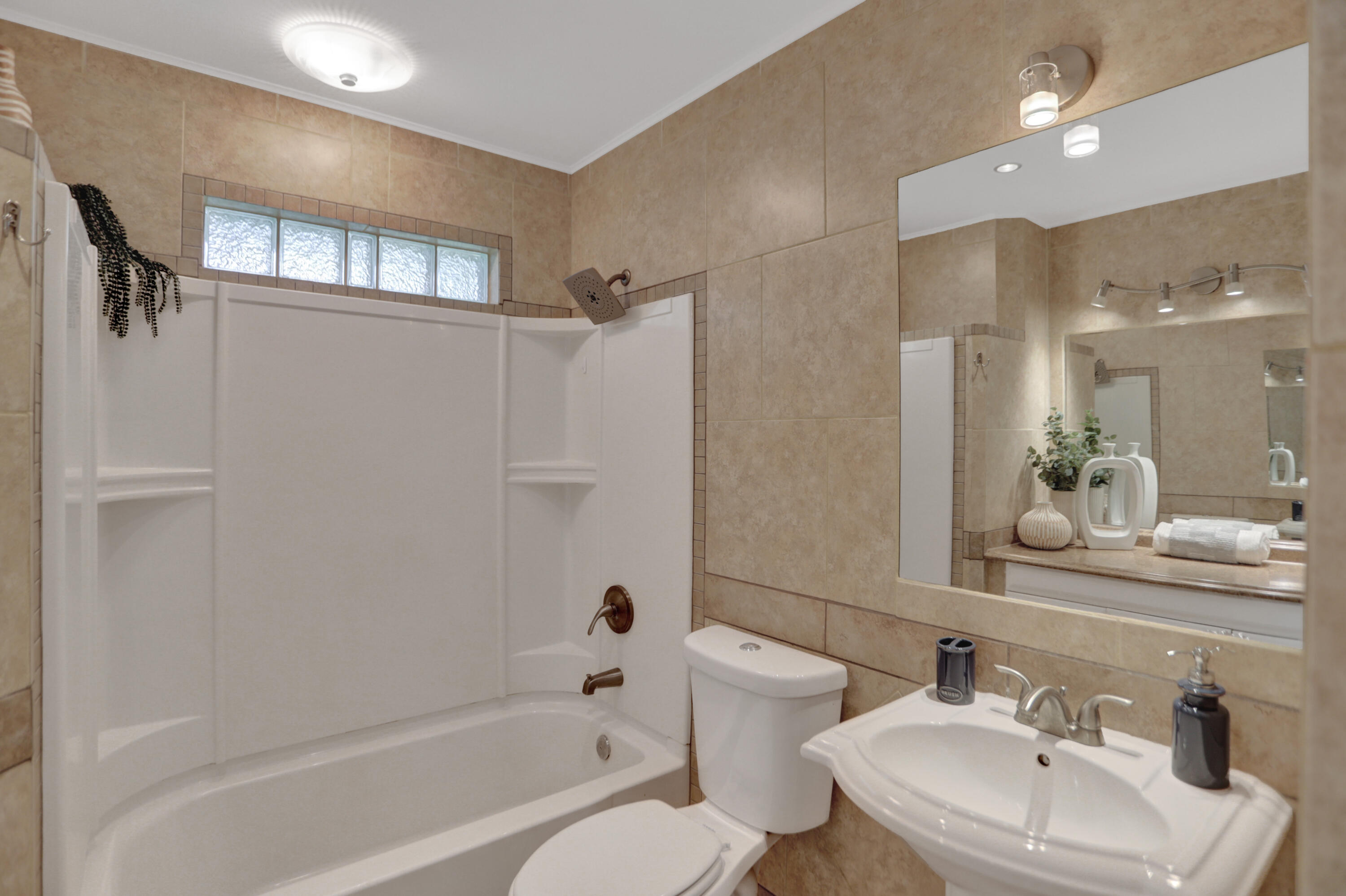 727 Berkley Street Boca Raton, FL 33487 - Photo 32 of 44 B27I8895