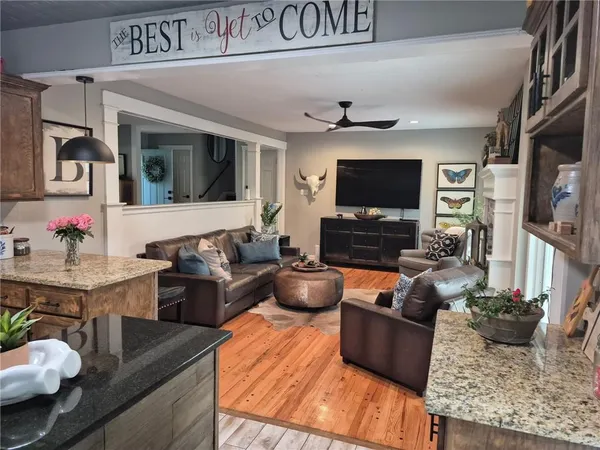 $380,000 | 409 Southwest White Ridge Drive, Lee's Summit, MO 64081