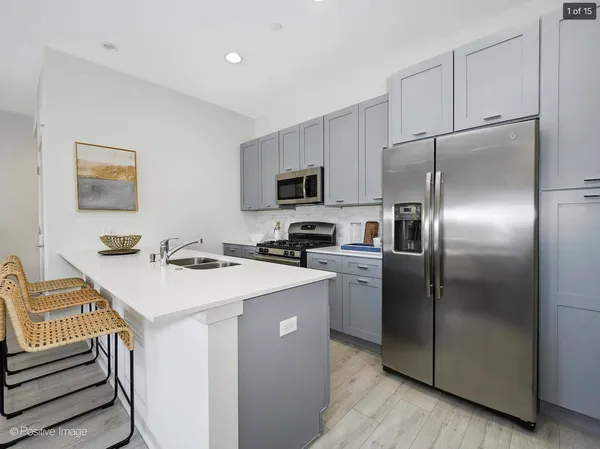 $2,600 | 7353 West Grand Avenue, Unit 1E, Elmwood Park, IL 60707