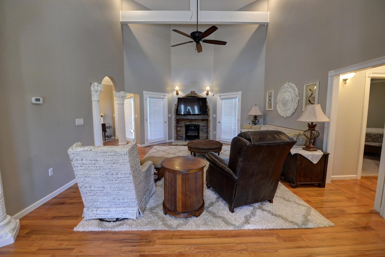 1027 Grassy Branch Road Dayton, TN 37321 - Photo 4 of 32 4-1027 Grassy Branch Living 2