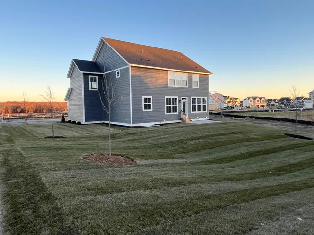 $824,190 | 18190 104th Avenue North, Maple Grove, MN 55311