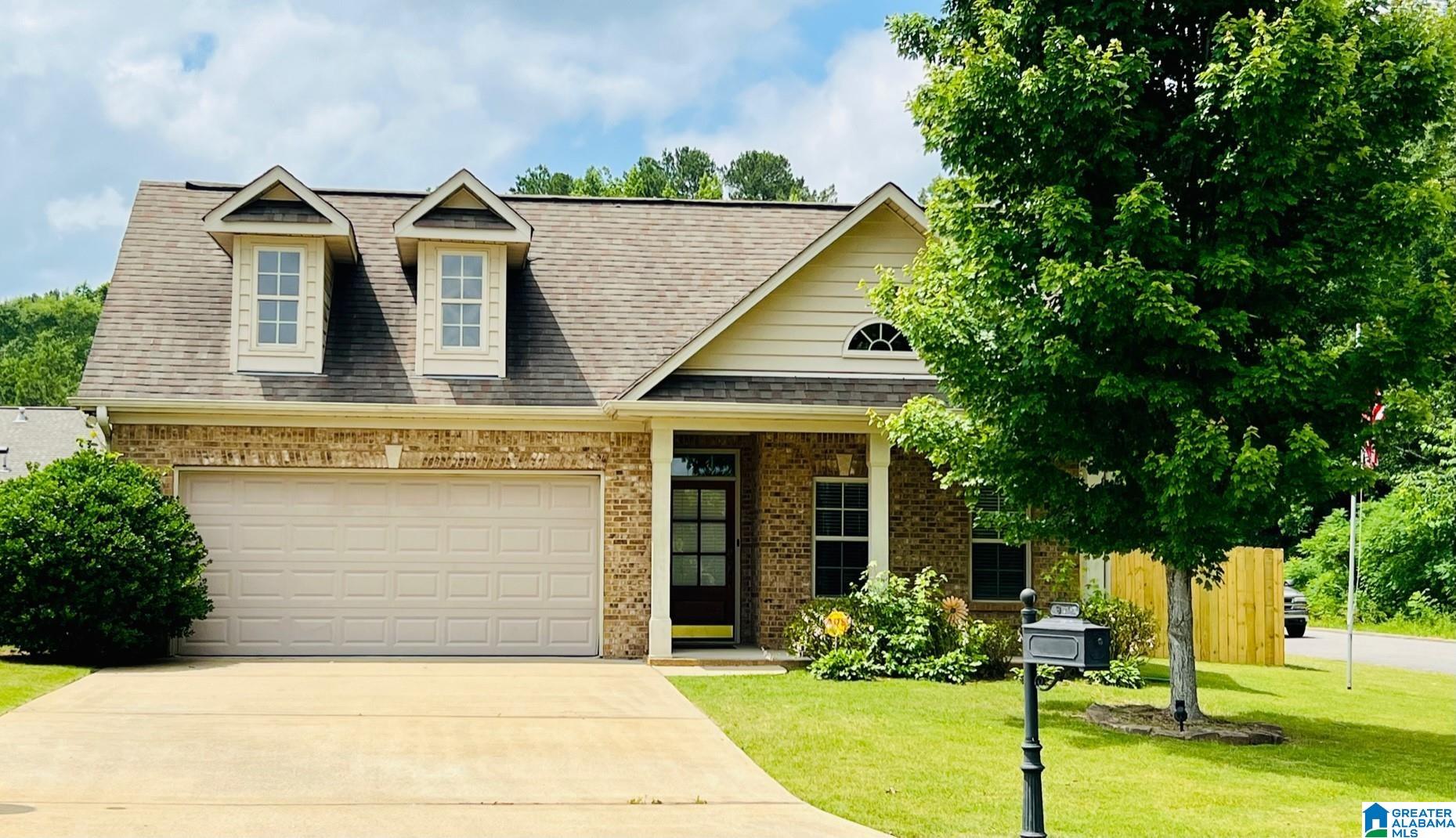 925 North Legacy Cove Springville, AL 35146 - Photo 2 of 20