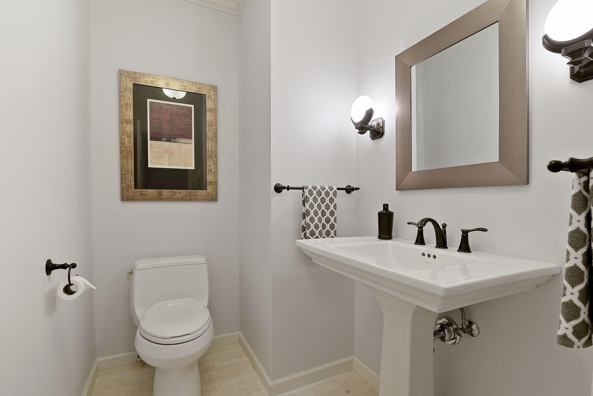 6105 Eden Prairie Road, Unit A27 Edina, MN 55436 - Photo 26 of 33