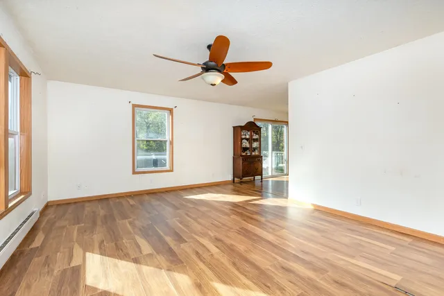 $240,000 | 25540 South Canal Street, Channahon, IL 60410