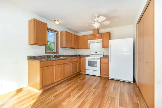 $240,000 | 25540 South Canal Street, Channahon, IL 60410