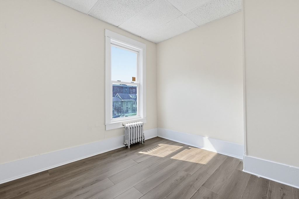230 Pleasant Street Worcester, MA 01609 - Photo 10 of 41