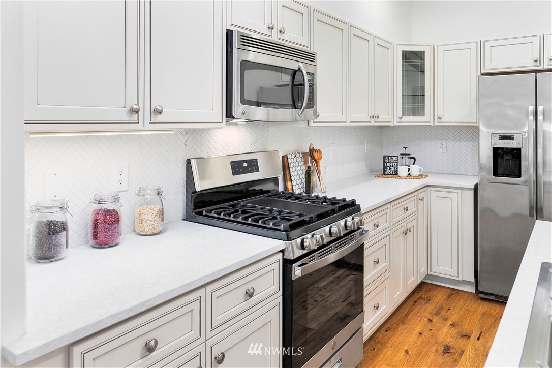 1058 215th Place Southeast Bothell, WA 98021 - Photo 10 of 39