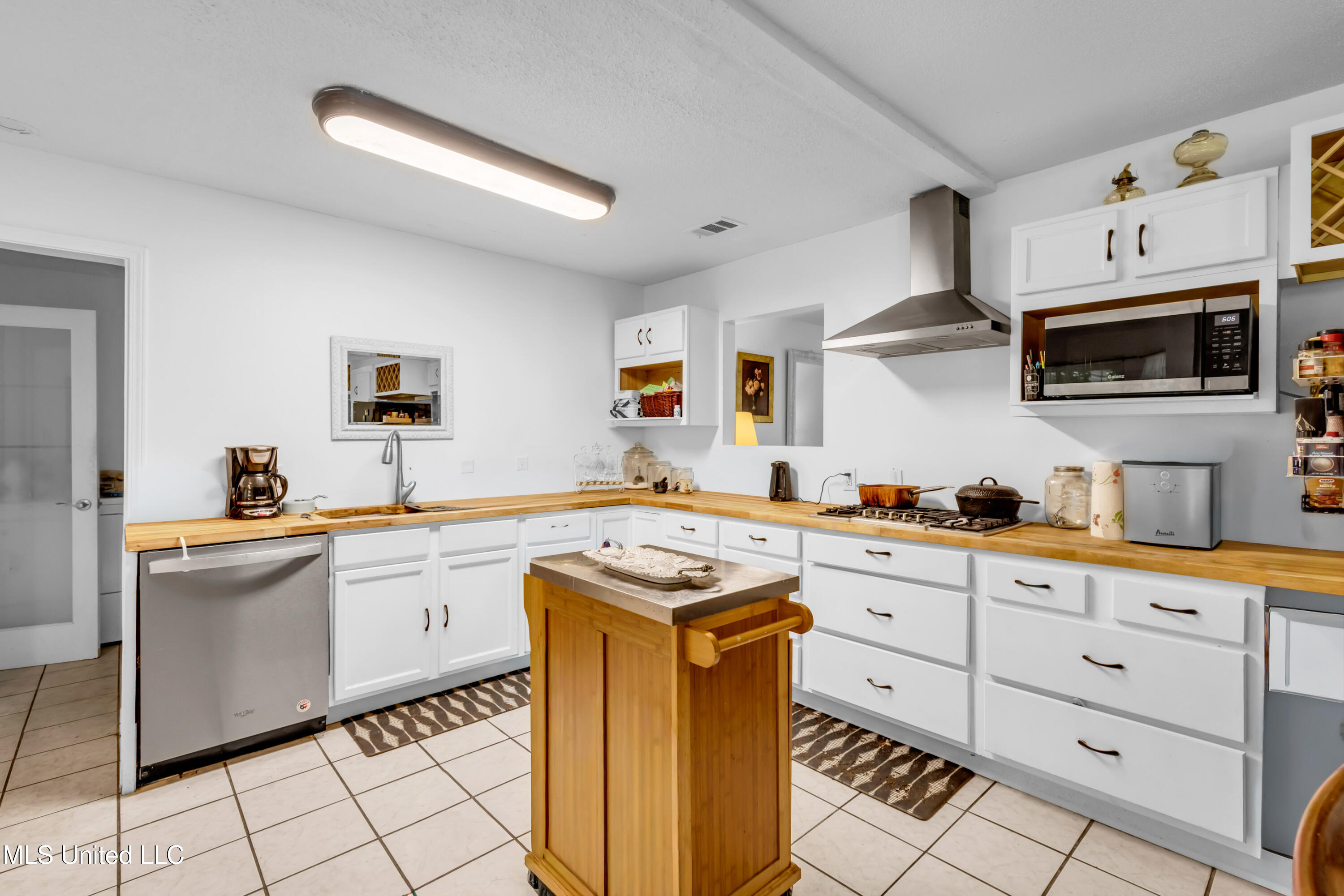 511 Sharp Boulevard Gulfport, MS 39503 - Photo 8 of 34 511SharpBlvd-17
