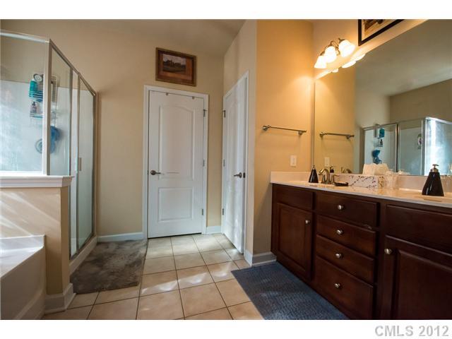 13912 Highland Meadow Road Charlotte, NC 28273 - Photo 8 of 15 Gallery Image 8