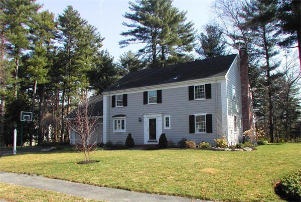 8 Lehigh Road Wellesley, MA 02482 - Photo 2 of 18