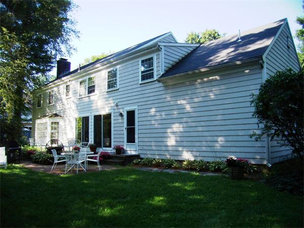 8 Lehigh Road Wellesley, MA 02482 - Photo 3 of 18