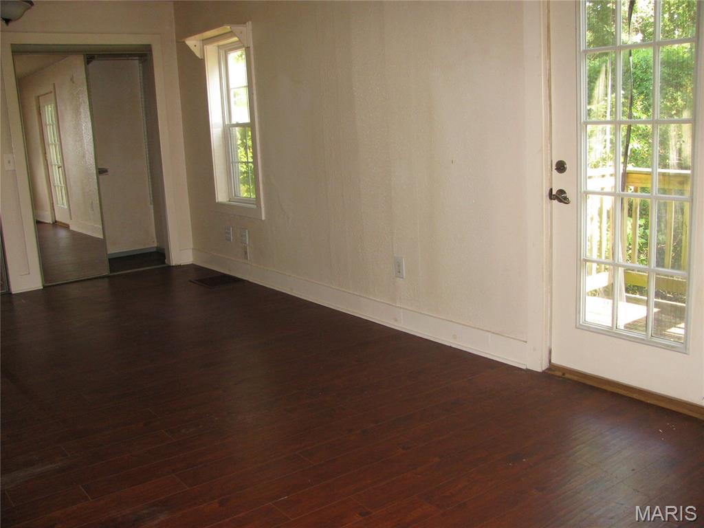 613 Leonard Street Alton, IL 62002 - Photo 7 of 10