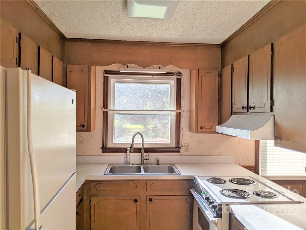 1153 Conley Road Morganton, NC 28655 - Photo 5 of 22 Gallery Image 5