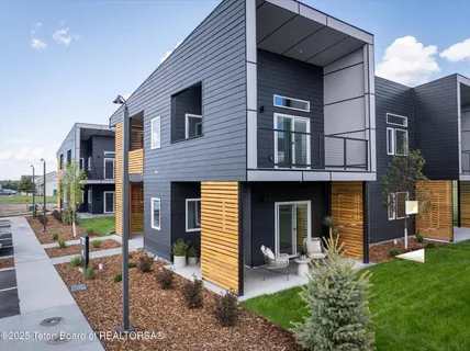 $399,000 | 138 Larkspur Avenue, Unit 401, Victor, ID 83455