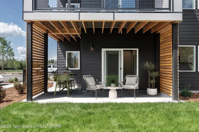 $399,000 | 138 Larkspur Avenue, Unit 401, Victor, ID 83455