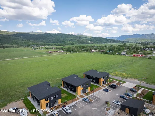 $399,000 | 138 Larkspur Avenue, Unit 401, Victor, ID 83455