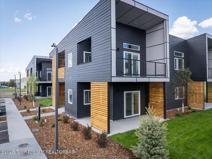 $399,000 | 138 Larkspur Avenue, Unit 401, Victor, ID 83455