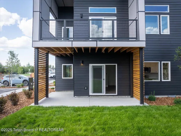 $399,000 | 138 Larkspur Avenue, Unit 401, Victor, ID 83455