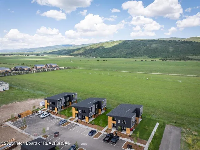 $399,000 | 138 Larkspur Avenue, Unit 401, Victor, ID 83455