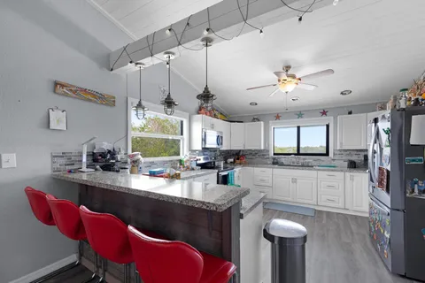 $1,299,900 | 3746 Park Avenue, Big Pine Key, FL 33043