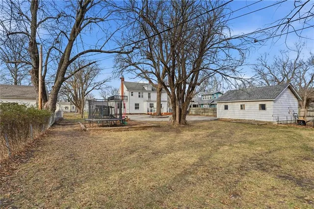 $275,000 | 831 South Willow Street, Ottawa, KS 66067