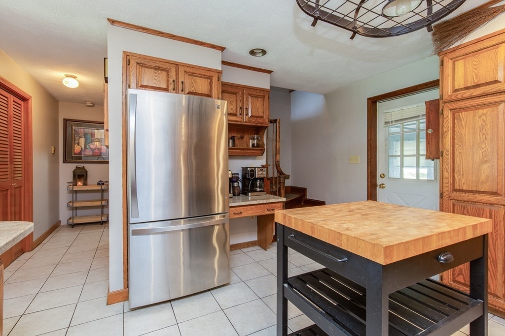 15 Trotting Park Road Lowell, MA 01854 - Photo 11 of 42 Gallery Image 11
