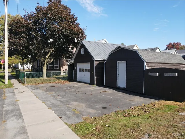 $188,900 | 857 Superior Street, Watertown, NY 13601