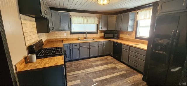 $188,900 | 857 Superior Street, Watertown, NY 13601