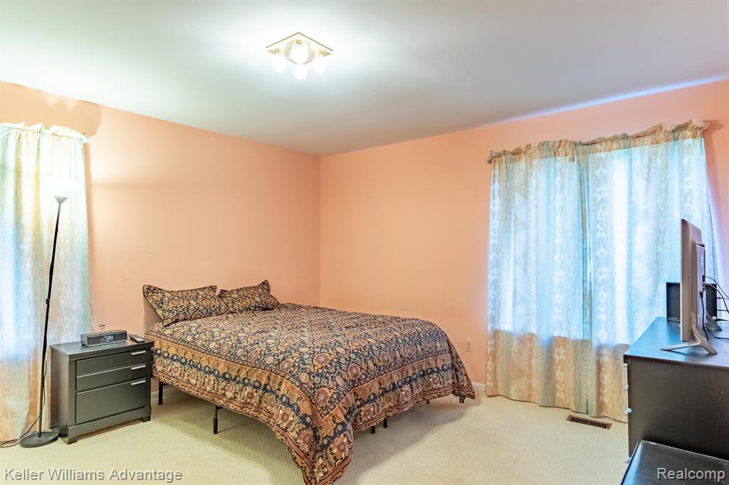 27730 Evergreen Road Lathrup Village, MI 48076 - Photo 21 of 31