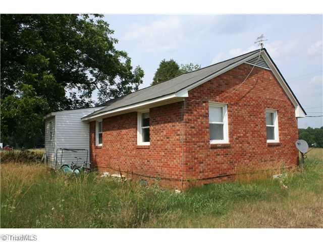 6750 Monnett Road Climax, NC 27233 - Photo 2 of 3 Exterior Front.
