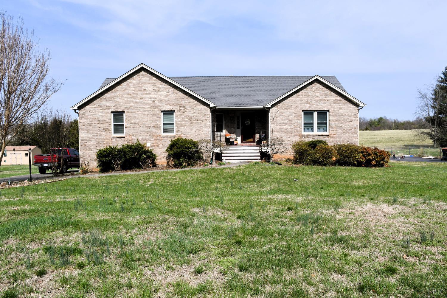 921 Alum Springs Road Forest, VA 24551 - Photo 2 of 82