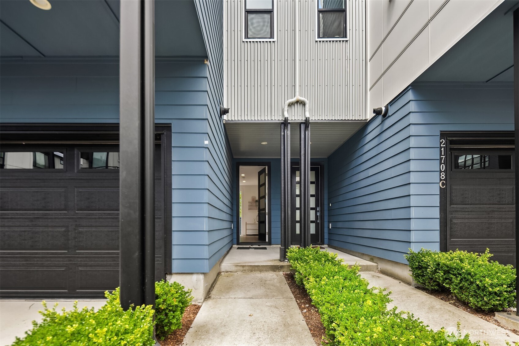 21708 24th Avenue Southeast, Unit B Bothell, WA 98021 - Photo 30 of 34